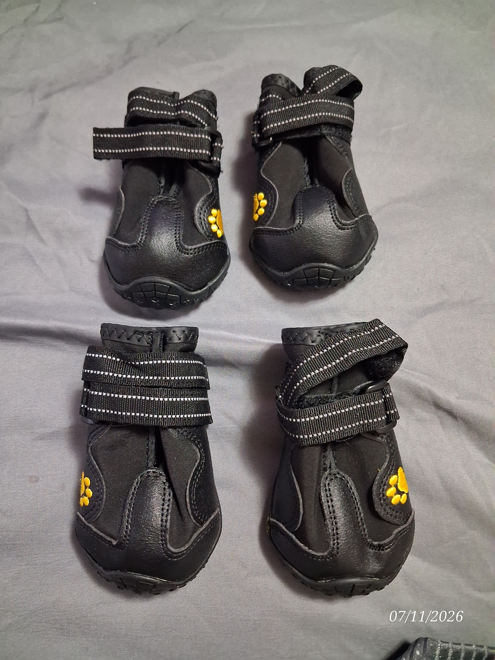 NWOT Set of 4 Waterproof Reflective Dog Boots - Black / Size 5 🐾